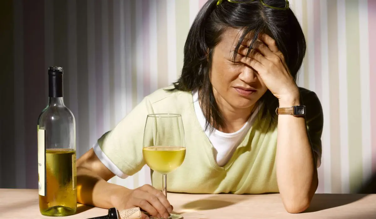 why does alcohol make me sleepy